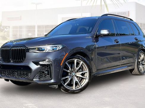 Used 2021 BMW X7 M50i w/ Cold Weather Package AWD/4WD image 32