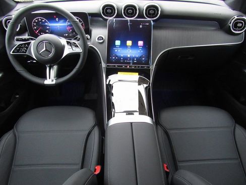 New 2026 Mercedes-Benz GLC 300 4MATIC image 32