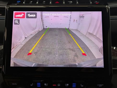 Used 2023 Jeep Grand Cherokee Trailhawk image 12