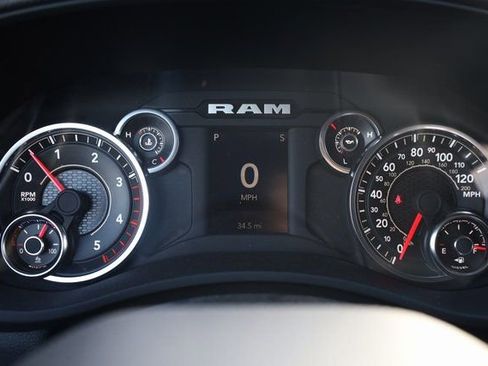 Used 2024 RAM 3500 Tradesman w/ Chrome Appearance Group image 16