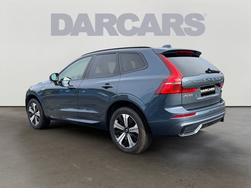 Certified 2024 Volvo XC60 T8 Core w/ Climate Package AWD/4WD image 5