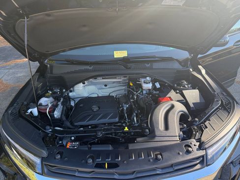 Used 2025 Chevrolet TrailBlazer LT image 32