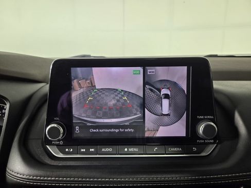 Used 2021 Nissan Rogue SV FWD image 11