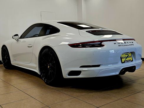 Used 2019 Porsche 911 Carrera 4 GTS AWD/4WD image 4
