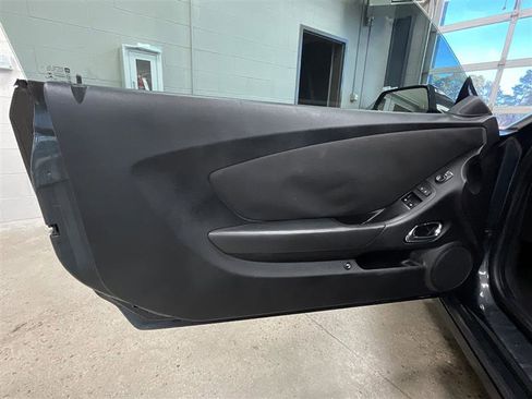 Used 2015 Chevrolet Camaro LT image 11