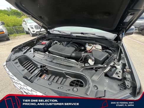 Used 2024 GMC Yukon XL Denali AWD/4WD image 23