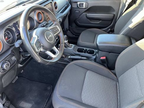 Used 2023 Jeep Gladiator Mojave w/ Safety Group AWD/4WD image 27