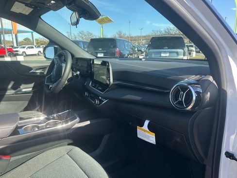 New 2026 Chevrolet Equinox LT image 33