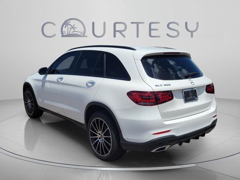 Certified 2021 Mercedes-Benz GLC 300 image 2