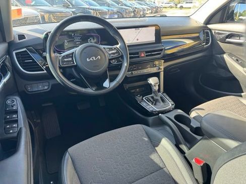 Certified 2025 Kia Seltos S AWD/4WD image 13