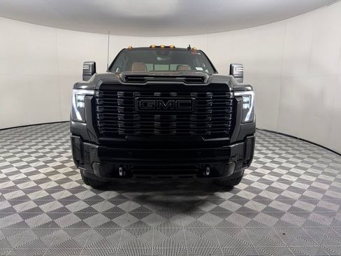 Used 2025 GMC Sierra 2500 Denali Ultimate AWD/4WD image 10