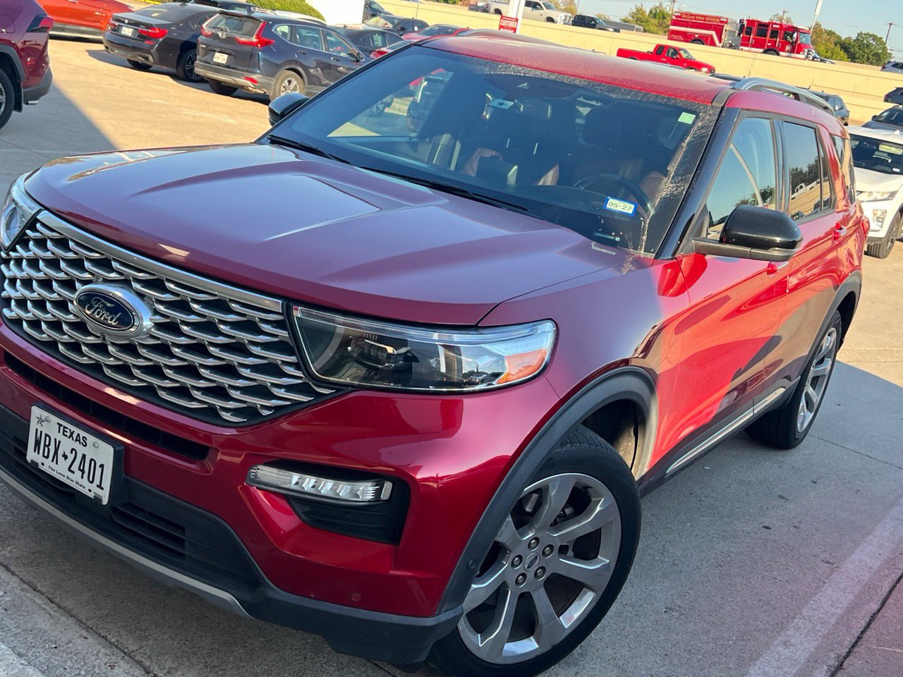 Used 2020 Ford Explorer Platinum w/ Premium Technology Package AWD/4WD image 1