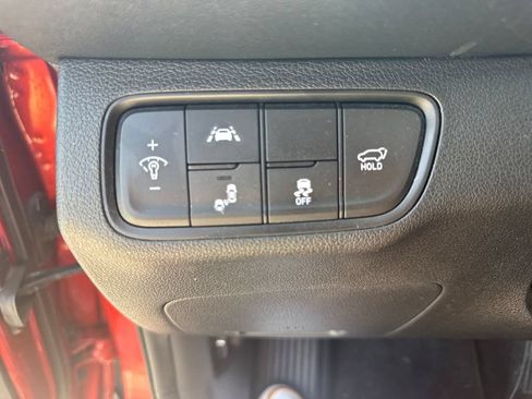 Used 2019 Hyundai Santa Fe Limited FWD image 14