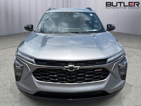 New 2026 Chevrolet Trax RS w/ Driver Confidence Package FWD image 9