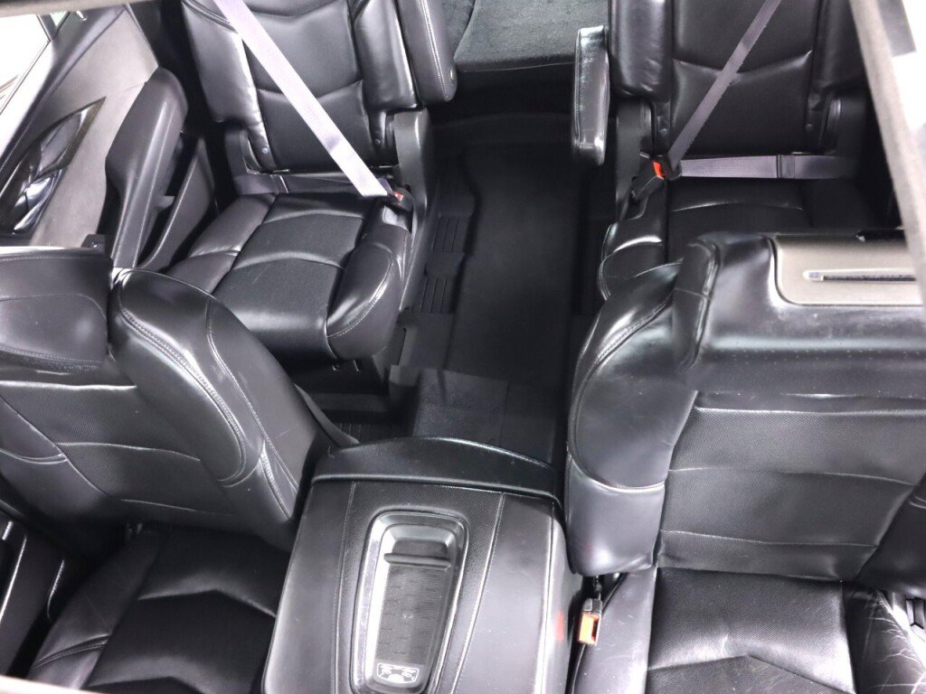 Used 2016 Cadillac Escalade ESV Platinum AWD/4WD image 24