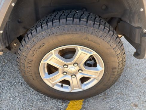 Used 2021 Jeep Wrangler Unlimited Sport S image 20