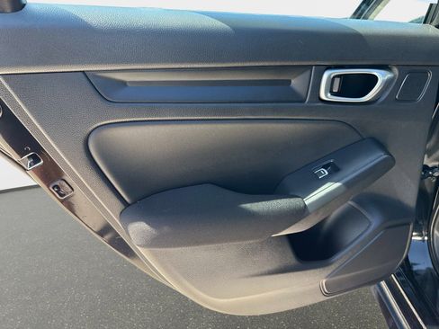 Used 2024 Honda Civic EX image 10