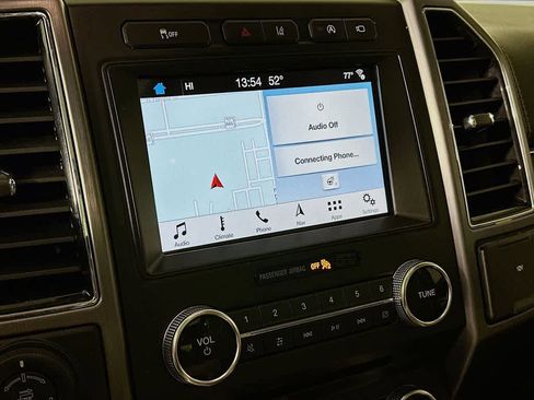 Certified 2018 Ford Expedition Platinum image 17