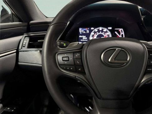 Used 2023 Lexus ES 350 image 17