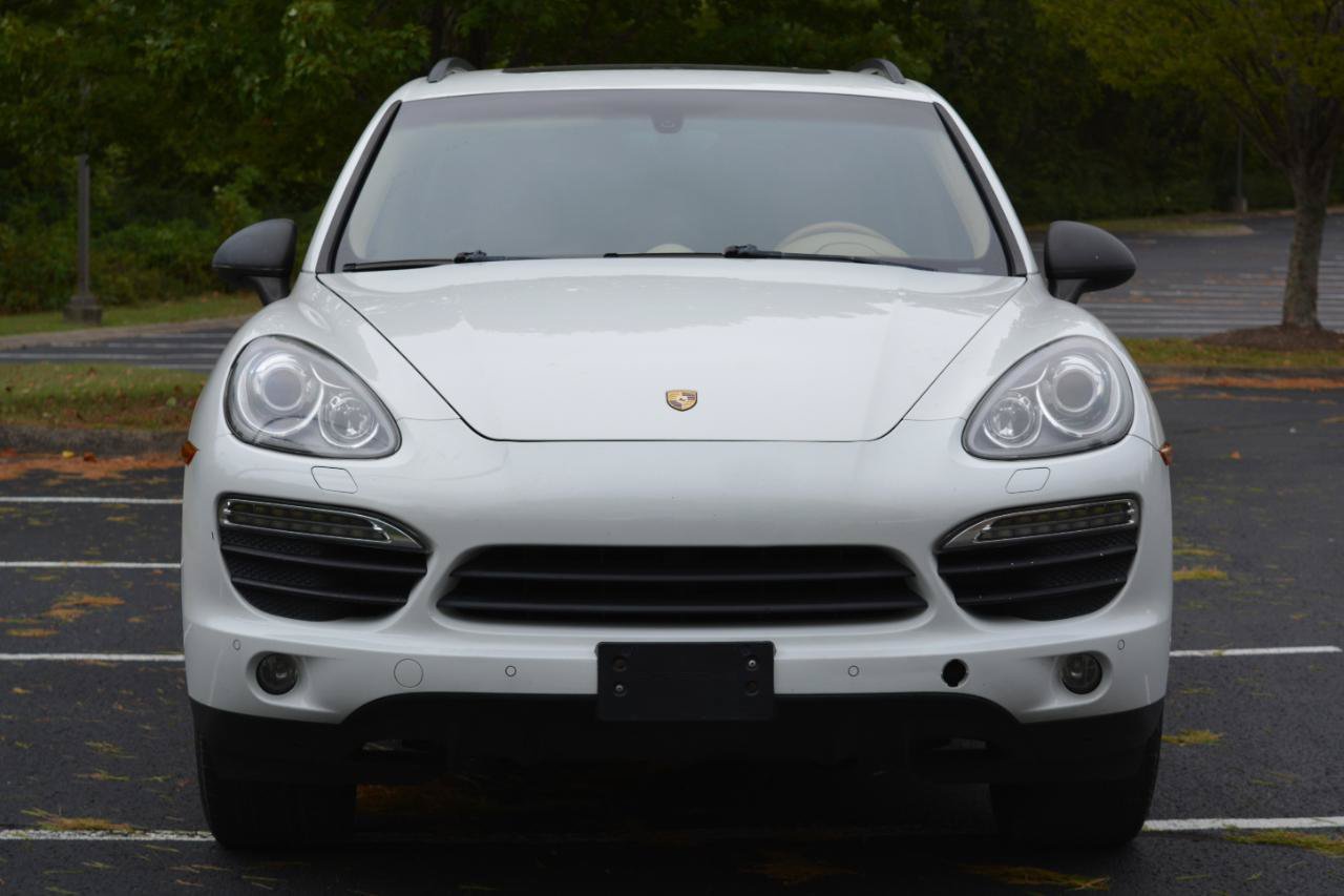 Used 2013 Porsche Cayenne AWD/4WD image 2