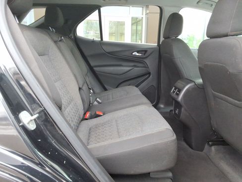 Used 2022 Chevrolet Equinox LT image 32