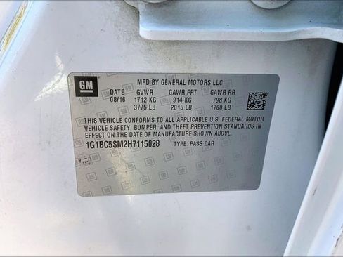 Used 2017 Chevrolet Cruze LS image 29