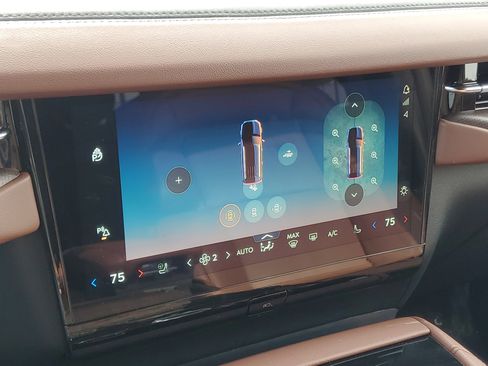 New 2026 Lincoln Navigator Reserve image 24