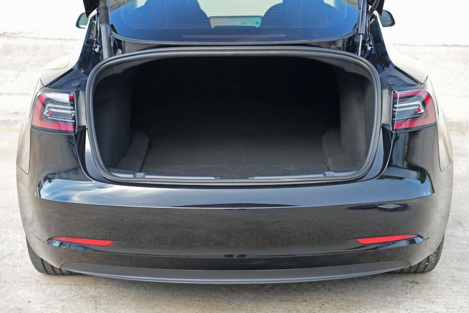 Used 2023 Tesla Model 3 Standard Range RWD image 10