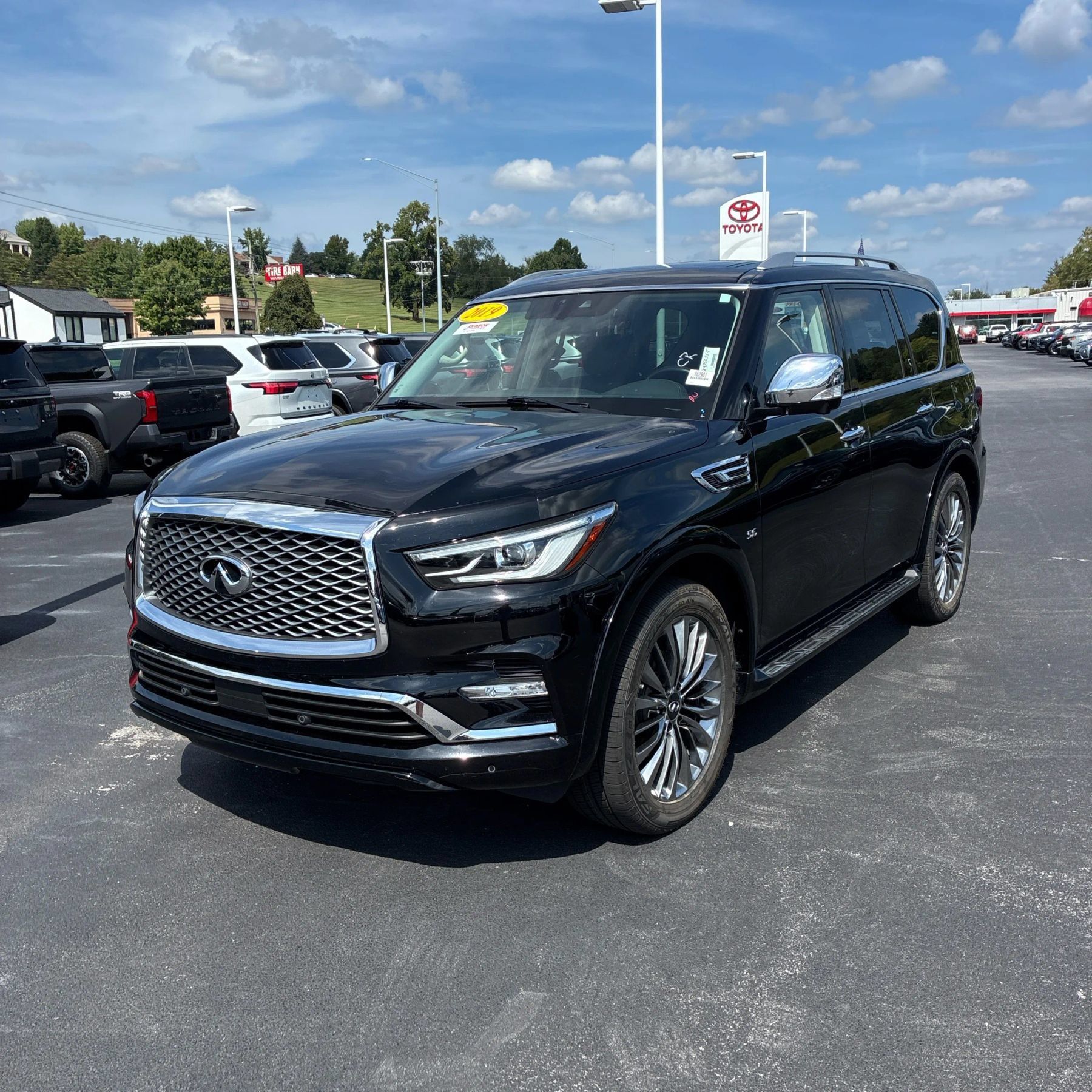 Used 2019 INFINITI QX80 Luxe w/ Proactive Package RWD image 1