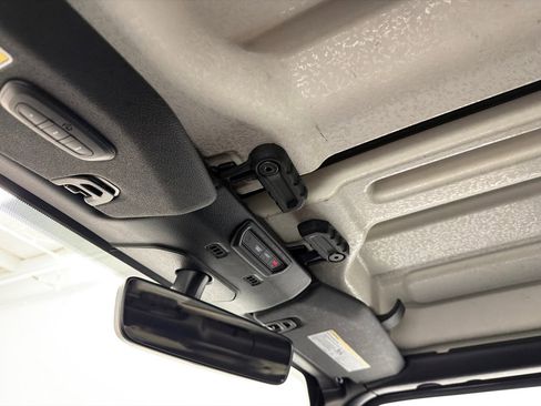 Used 2019 Jeep Wrangler Unlimited Sahara w/ Uconnect 4C Nav & Sound Group image 30