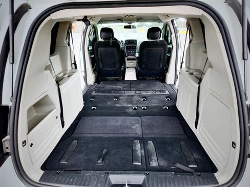 Used 2015 Dodge Grand Caravan SE w/ Quick Order Package 29E SE image 28