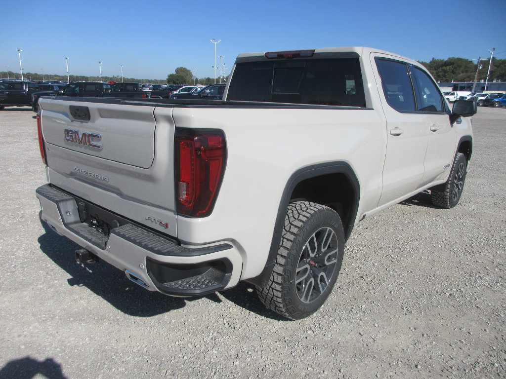 New 2026 GMC Sierra 1500 AT4 w/ AT4 Premium Package AWD/4WD image 4