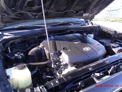 Used 2013 Toyota Tacoma PreRunner image 31