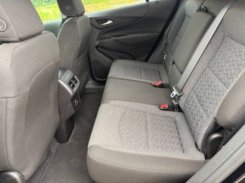 Used 2024 Chevrolet Equinox LT FWD image 41