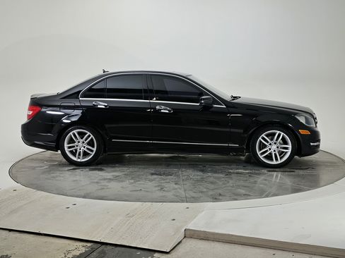 Used 2014 Mercedes-Benz C 250 Sedan image 2