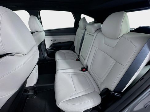 New 2026 Hyundai Tucson Limited FWD image 24