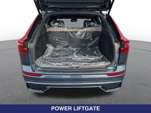 New 2026 Volvo XC60 B5 Plus w/ Protection Package Premier AWD/4WD image 26