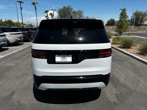 Used 2026 Land Rover Discovery Dynamic SE AWD/4WD image 7