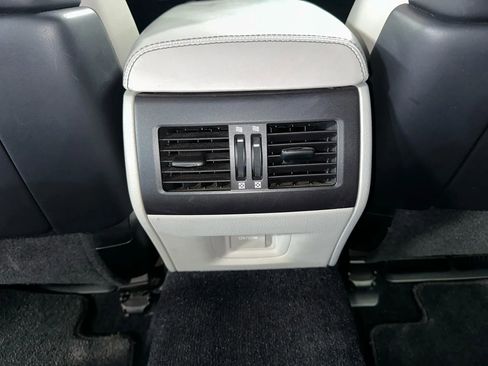 Used 2017 Lexus LS 460 F Sport image 32