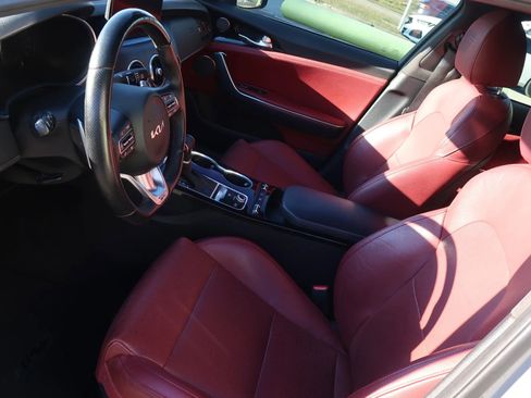 Used 2023 Kia Stinger GT-Line w/ Sun & Sound Package image 17
