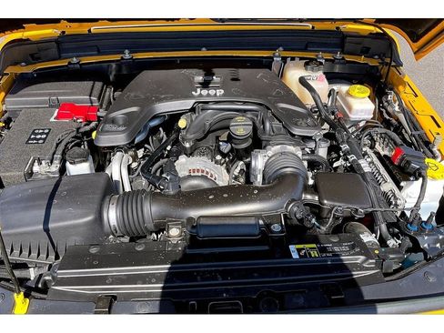Used 2018 Jeep Wrangler Unlimited Sport S AWD/4WD image 12
