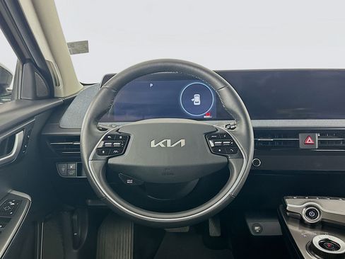 Used 2022 Kia EV6 Wind image 18