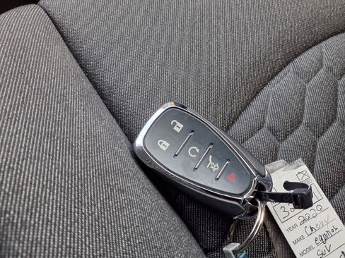 Used 2020 Chevrolet Equinox LT FWD image 13