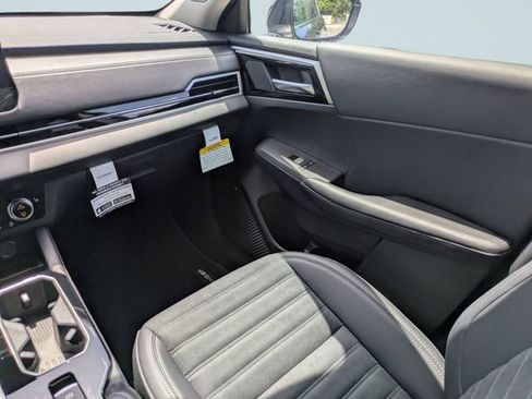New 2026 Mitsubishi Outlander SE FWD image 18