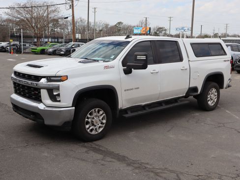 Used 2021 Chevrolet Silverado 2500 LT w/ Z71 Off-Road Package image 15