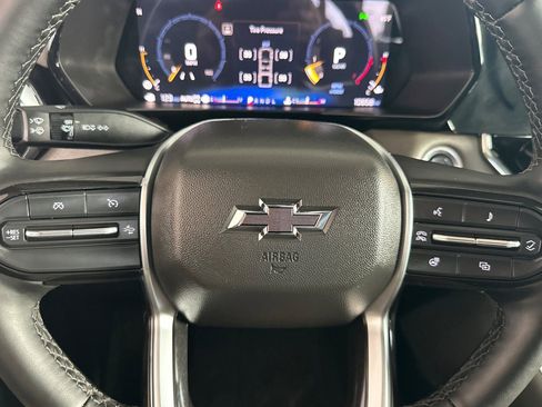 Used 2024 Chevrolet Colorado ZR2 w/ ZR2 Bison Edition image 18