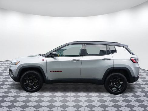 Used 2023 Jeep Compass Trailhawk AWD/4WD image 4