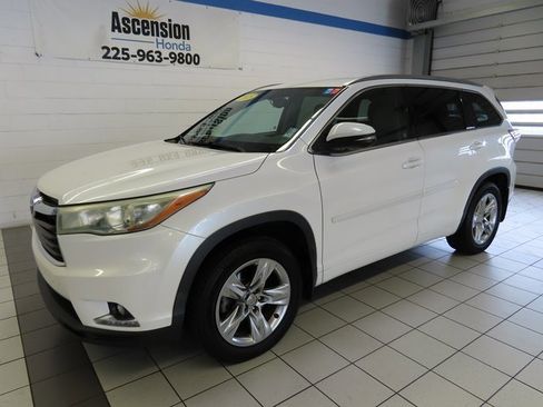 Used 2015 Toyota Highlander Limited image 2