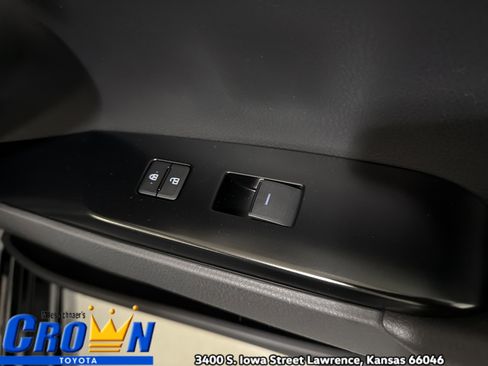 New 2026 Toyota Camry SE AWD/4WD image 39