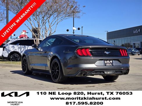Used 2018 Ford Mustang EcoBoost image 3